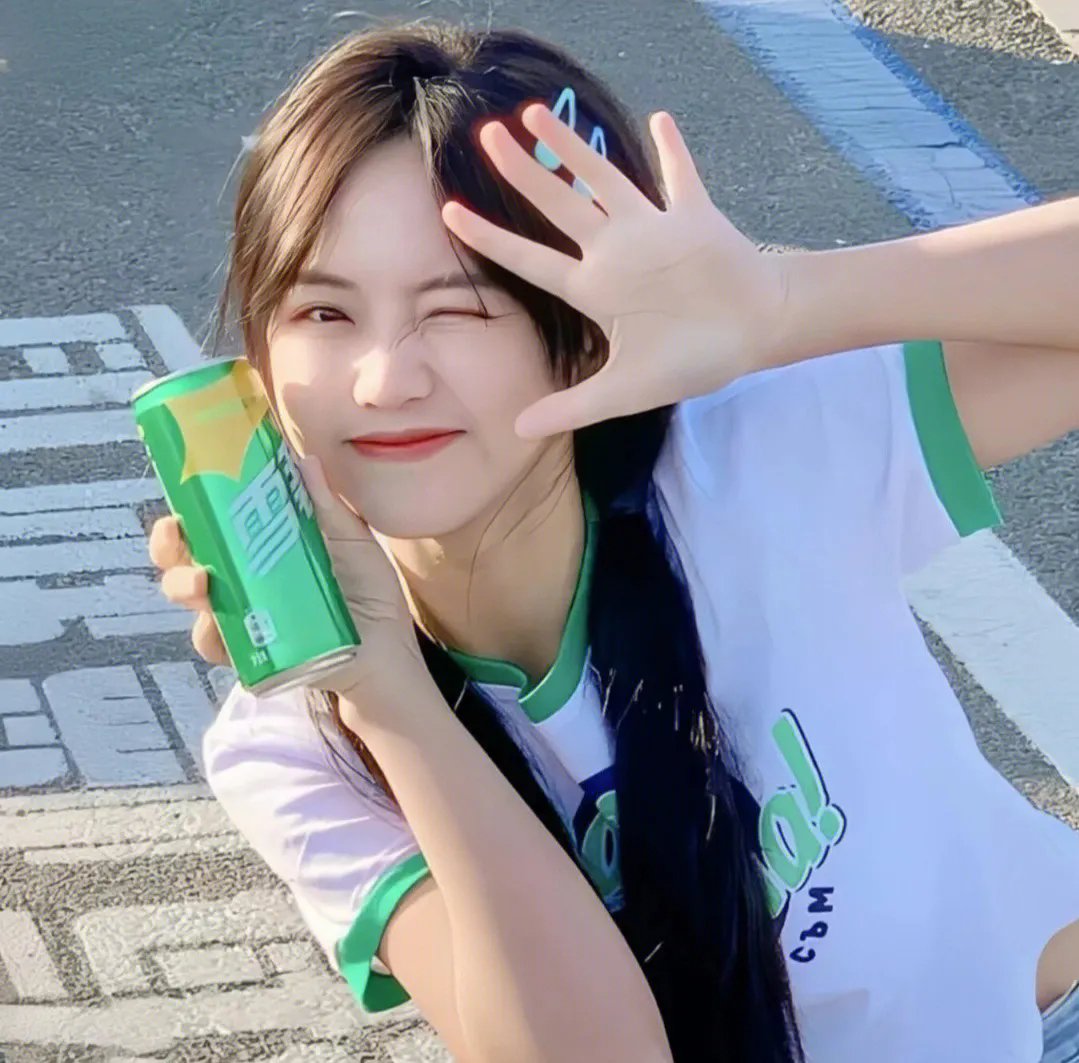 最近，妹妹的样子有点怪