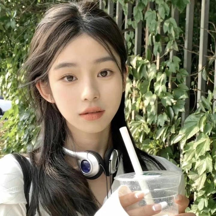 闪婚后，傅先生马甲藏不住了